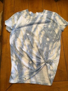 abercrombie kids Blue & White Tie-Dye Side Knot Tee
